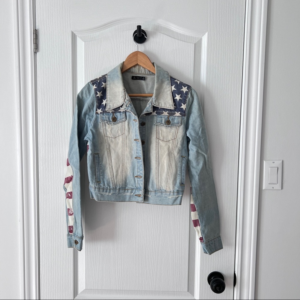 Cropped Demin Jacket